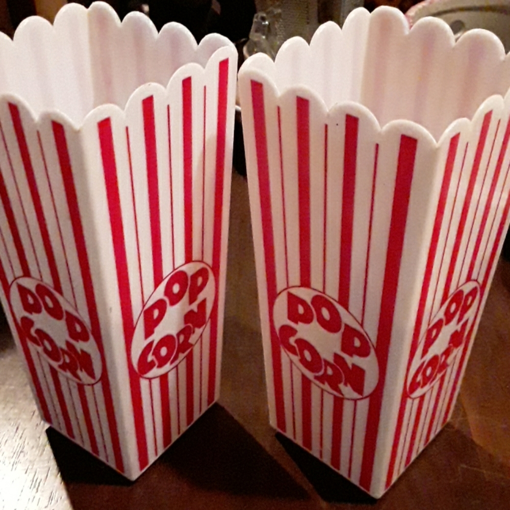 POPCORN  PLASTIC  CONTAINERS - Picture 4 of 4